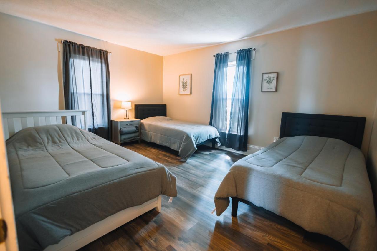 Downtown Escape Great For Large Families & Groups Villa Sugarcreek Exteriör bild